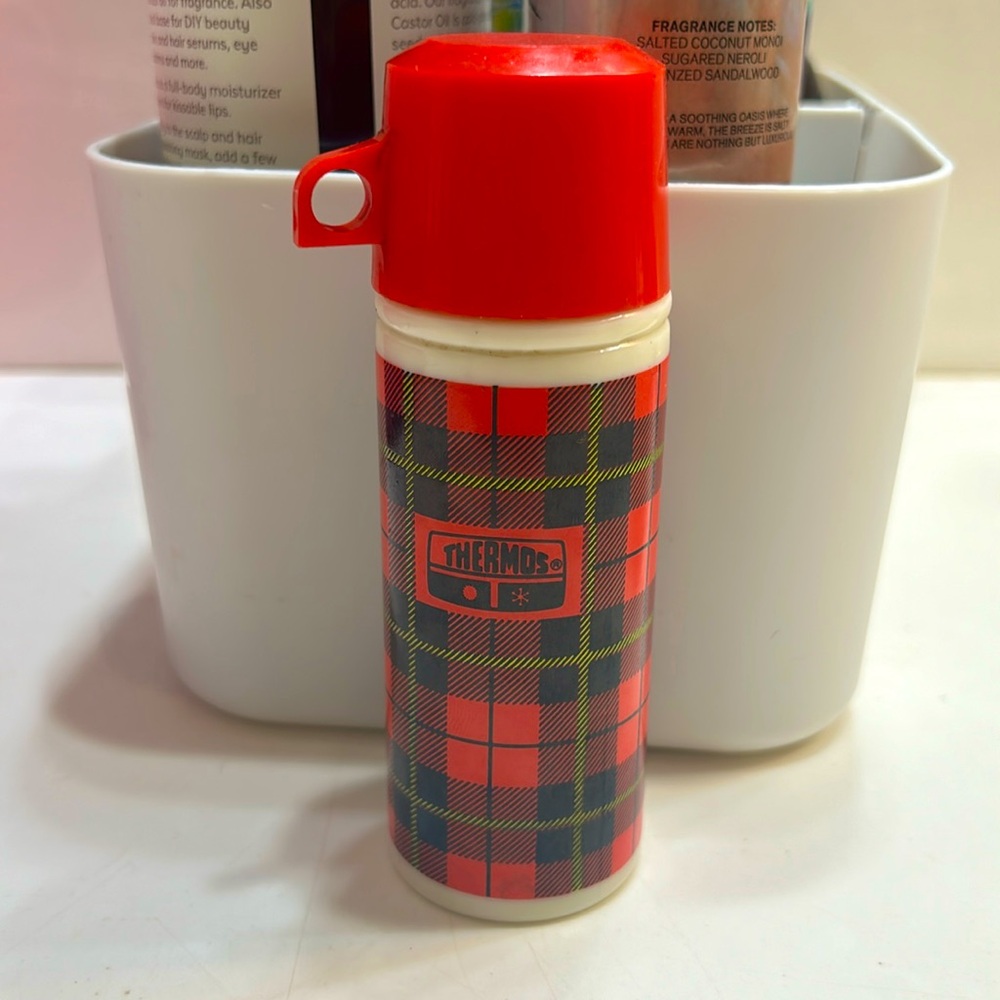 Vtg 1970s Avon RED PLAID THERMOS Sweet
Honesty Glass Cologne Bottle Decanter.